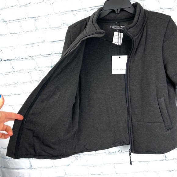 NWT🤩 |•RECREATION•| Super Soft Grey Quilted Jacket/Sweatshirt Size Small - Picture 12 of 16